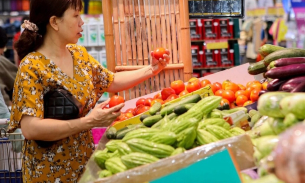 Việc phát triển các hệ thống bán lẻ hiện đại góp phần đưa sản phẩm xanh - sạch đến gần hơn với người tiêu dùng.