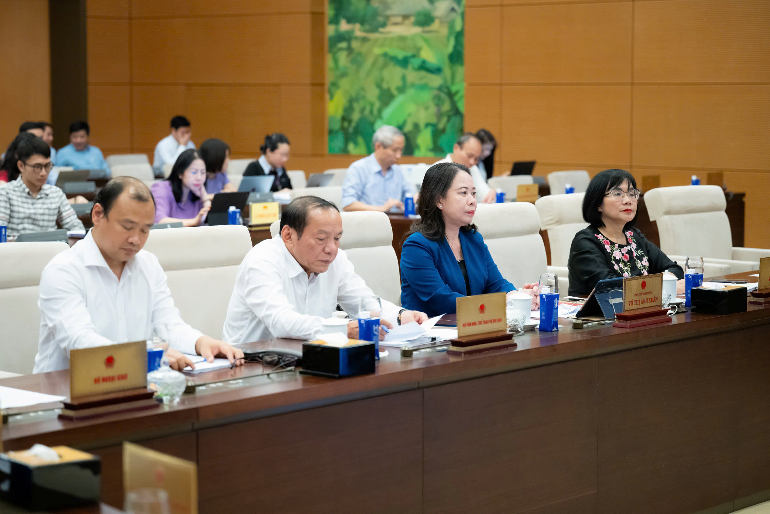 Các đại biểu tham dự phiên họp. Ảnh: Quốc hội.