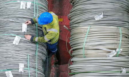 Ngành thép Anh có thể khủng hoảng chưa từng thấy vì thuế quan mới của EU