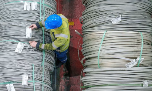 Ngành thép Anh có thể khủng hoảng chưa từng thấy vì thuế quan mới của EU