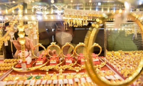 Chênh lệch giá mua - bán vàng miếng SJC giảm cả triệu đồng/lượng so với phiên cuối tuần trước