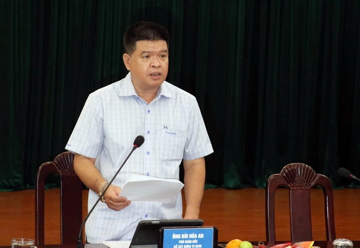 Ông Bùi Hòa An, Phó giám đốc Sở Xây dựng TP. Hồ Chí Minh, chủ trì Hội thảo báo cáo kết quả nghiên cứu vùng phát thải thấp. Ảnh: THU DUNG