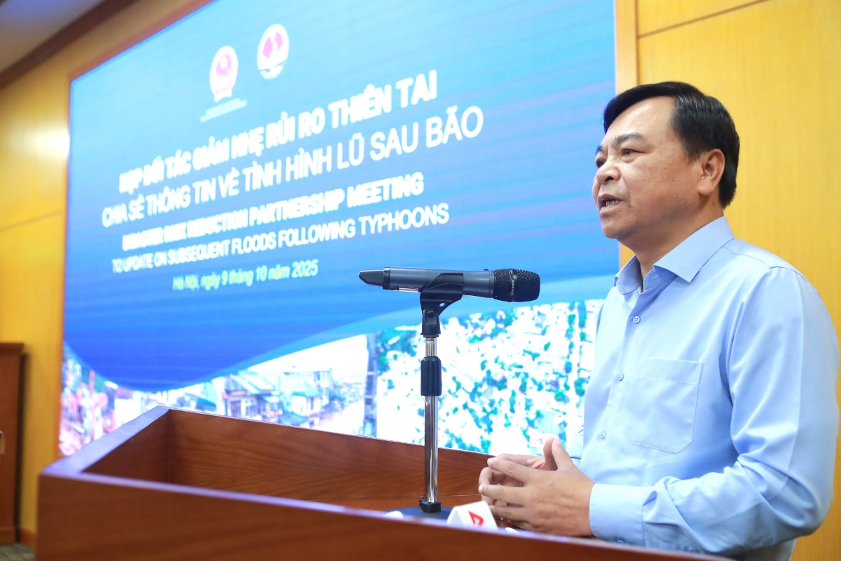 Thứ trưởng Nguyễn Hoàng Hiệp: 