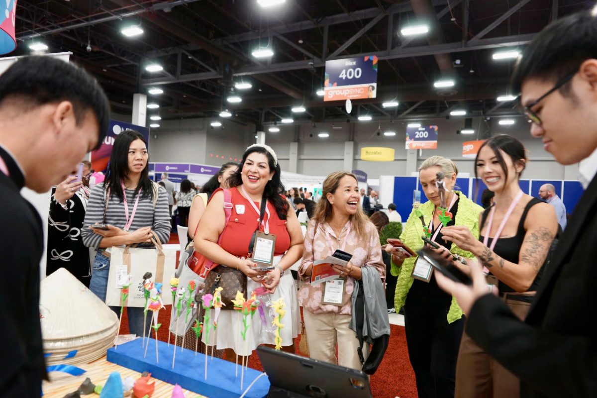 Tại hội chợ IMEX America 2025, gian hàng Việt Nam - TP.HCM có quy mô khoảng 74,3 m2 được thiết kế ấn tượng, mang đậm bản sắc văn hóa Việt.