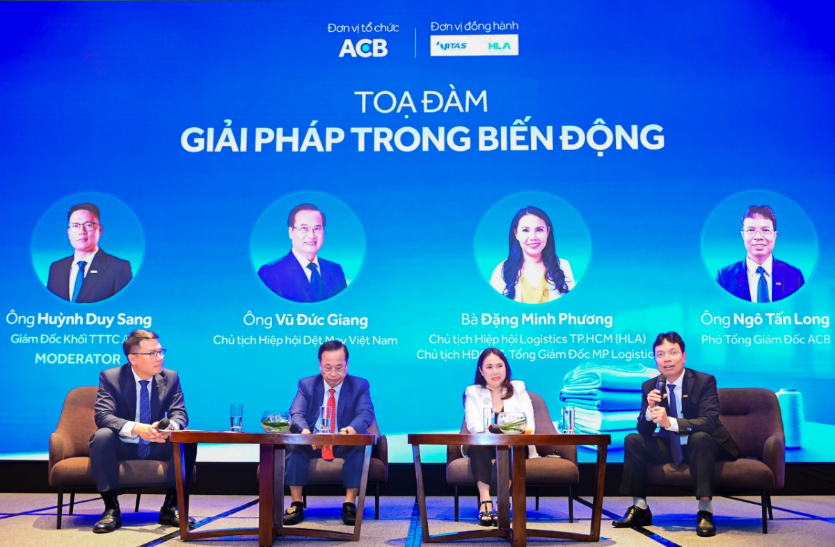 Các chuyên gia, doanh nghiệp thảo luận tại hội nghị.