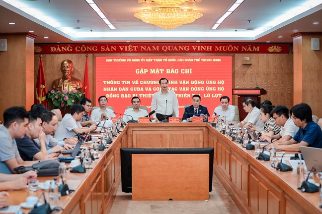 Quang cảnh cuộc họp báo. Ảnh: Mặt trận.