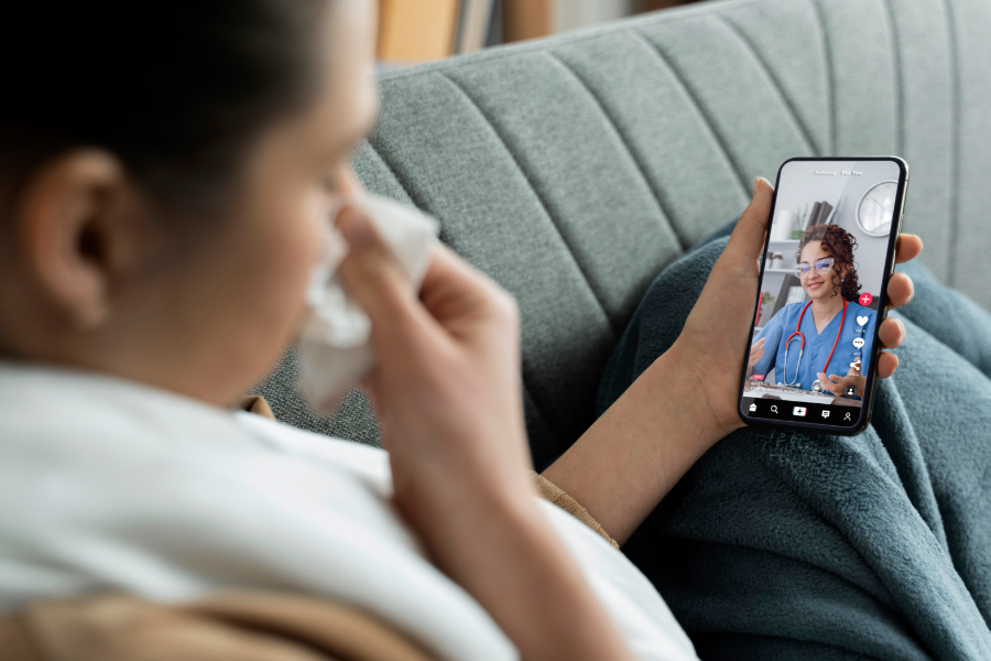 Những lời khuyên "chữa bách bệnh" từ các "bác sĩ ảo" ẩn chứa cạm bẫy sức khỏe khôn lường.