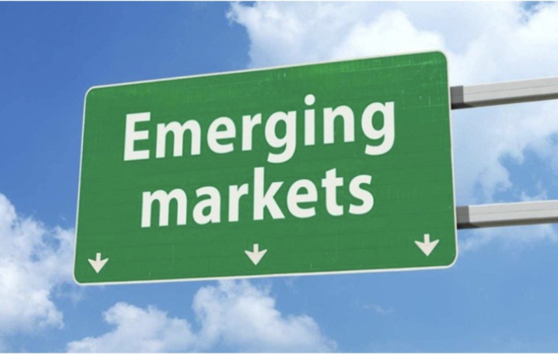 PM urges stronger measures to boost Vietnam’s stock market following FTSE Russell upgrade