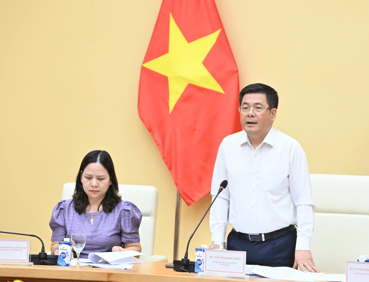 Bộ trưởng Bộ Công Thương Nguyễn Hồng Diên, Phó Trưởng Ban Chỉ đạo quốc gia về hội nhập quốc tế và Trưởng Ban Chỉ đạo liên ngành hội nhập quốc tế về kinh tế, đã chủ trì phiên họp.