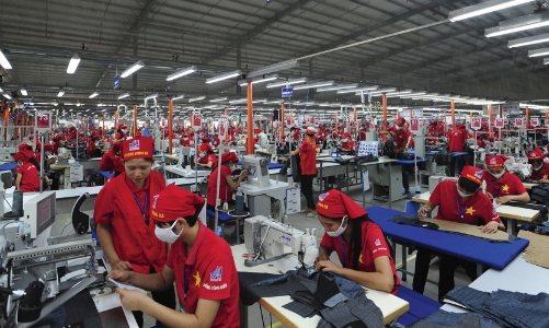 Ngành dệt may cần “bệ đỡ” tài chính để phục hồi và phát triển bền vững