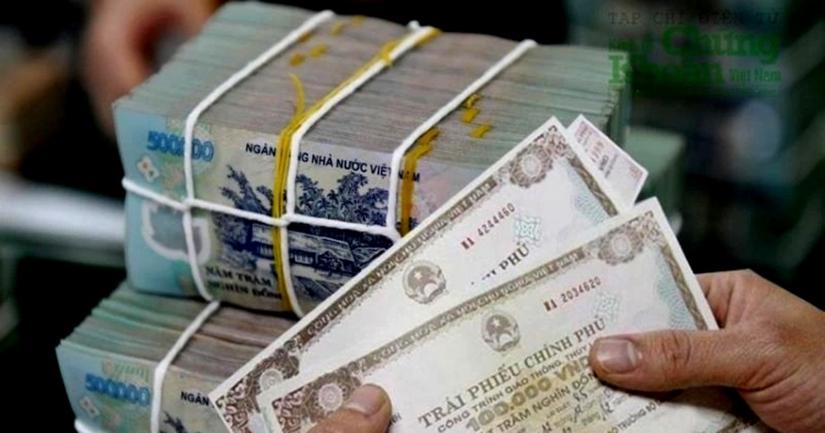 Trái phiếu doanh nghiệp tiếp tục tập trung ở nhóm ngân hàng và bất động sản