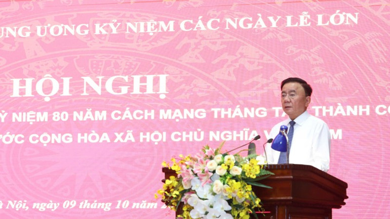 Hội nghị tổng kết các hoạt động kỷ niệm 80 năm Cách mạng tháng Tám và Quốc khánh 2/9 diễn ra dưới sự chủ trì của Thường trực Ban Bí thư Trần Cẩm Tú.