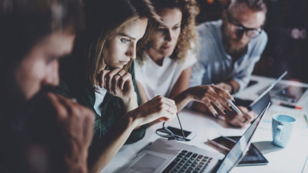 Vốn ngoại bán ròng 10 tỷ USD trong 5 năm qua,