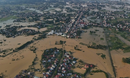 Ngoại thành Hà Nội: Nước lũ dâng cao, sơ tán gần 8.500 người dân 
