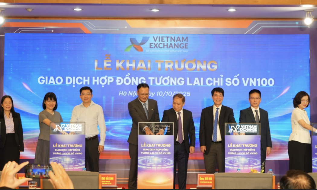 Ngày 10/10/2025, Sở Giao dịch Chứng khoán Việt Nam tổ chức Lễ khai trương giao dịch Hợp đồng tương lai chỉ số VN100. 