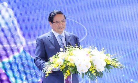 Thủ tướng kêu gọi “3 tiên phong, 2 lớn mạnh” để công – tư cùng kiến quốc