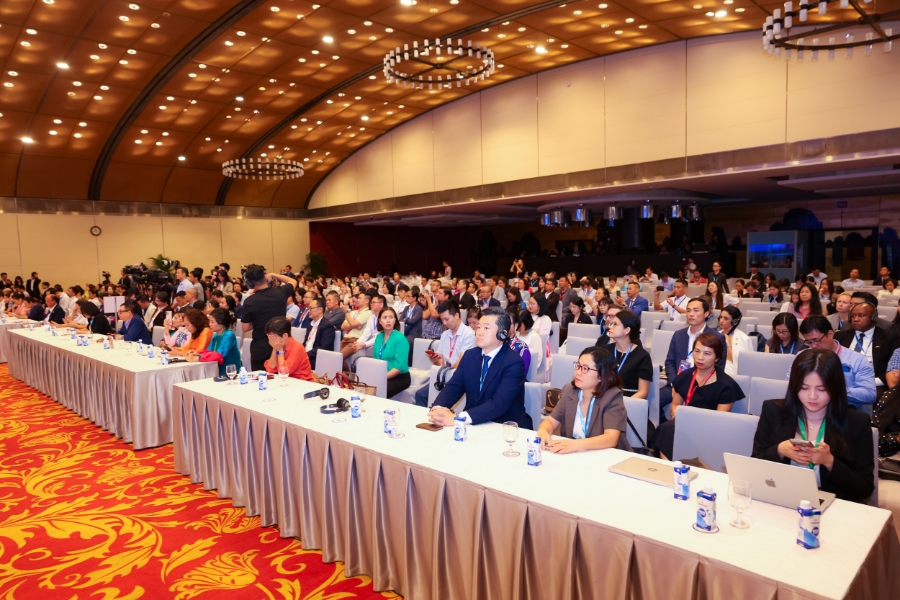 Sự kiện có sự tham gia của hơn 500 doanh nghiệp, lãnh đạo các bộ, ban, ngành,và các chuyên gia quốc tế.