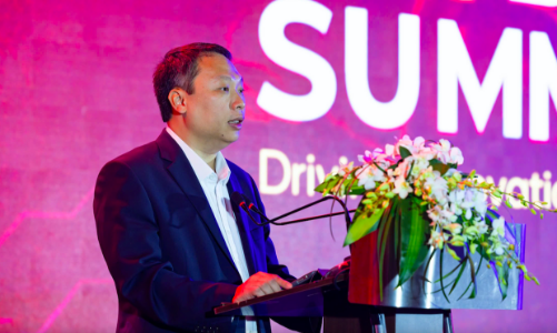 Agent AI đang phá vỡ ba quy luật bất biến định hình ngành gia công phần mềm