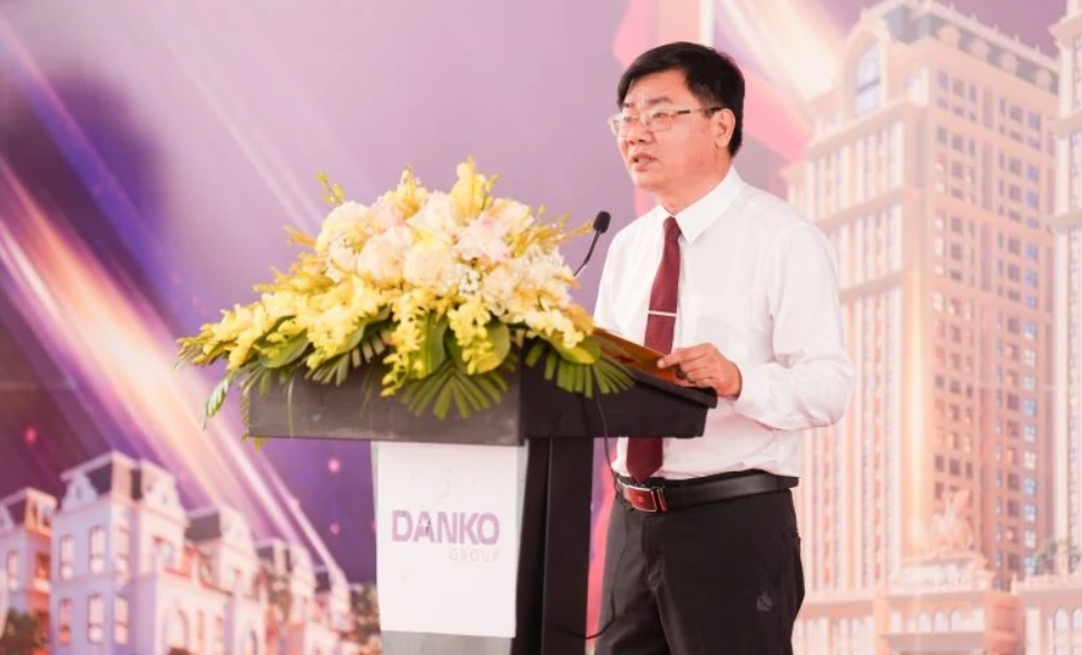 Ông Nghiêm Phú Lâm, Chủ tịch UBND phường Quảng Phú phát biểu tại buổi lễ.