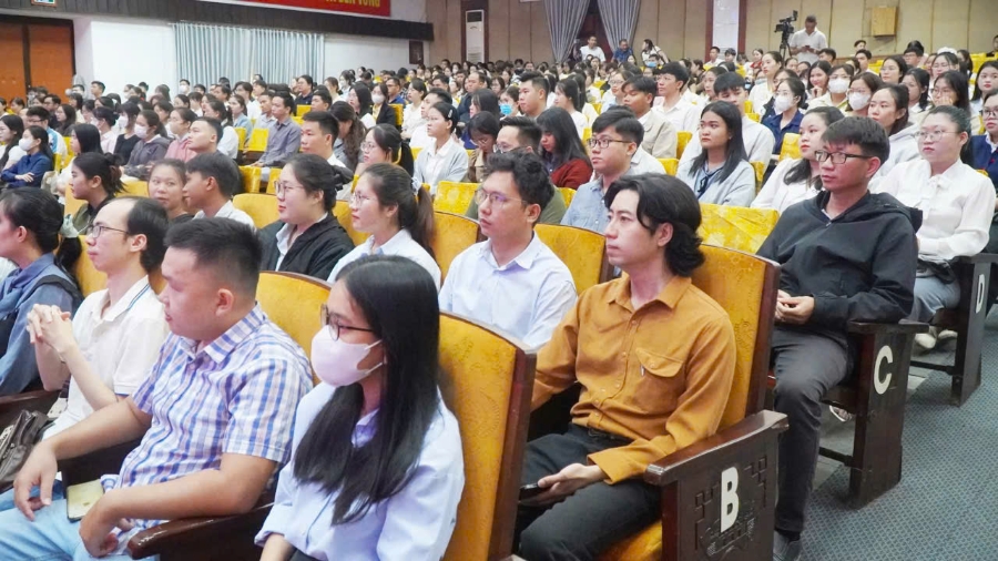 Kỳ thi tuyển công chức năm 2025 của thành phố Huế năm 2025 có 836 hồ sơ đăng ký dự tuyển đảm bảo tiêu chuẩn và điều kiện dự thi. 