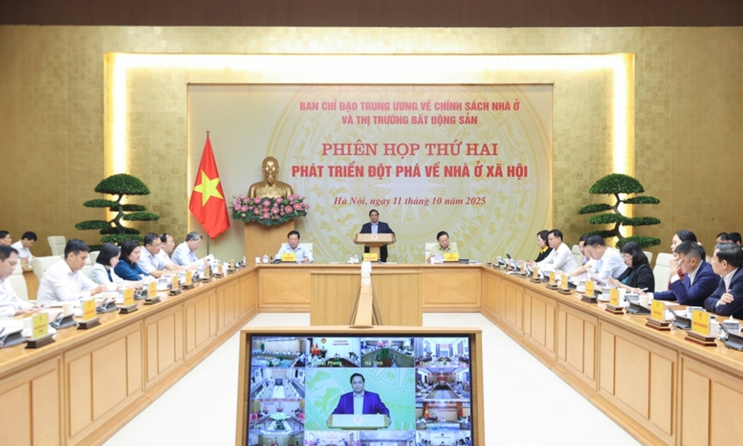 Thủ tướng Phạm Minh Chính, Trưởng Ban Chỉ đạo Trung ương về chính sách nhà ở và thị trường bất động sản, chủ trì phiên họp thứ hai của Ban Chỉ đạo - Ảnh: VGP