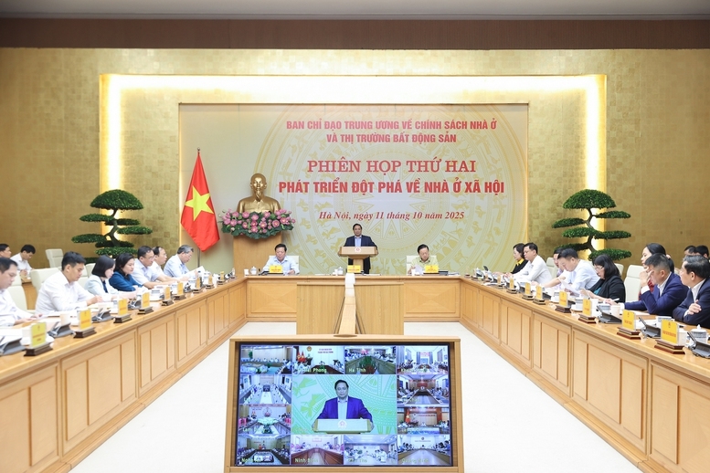 Thủ tướng Phạm Minh Chính, Trưởng Ban Chỉ đạo Trung ương về chính sách nhà ở và thị trường bất động sản, chủ trì phiên họp thứ hai của Ban Chỉ đạo - Ảnh: VGP