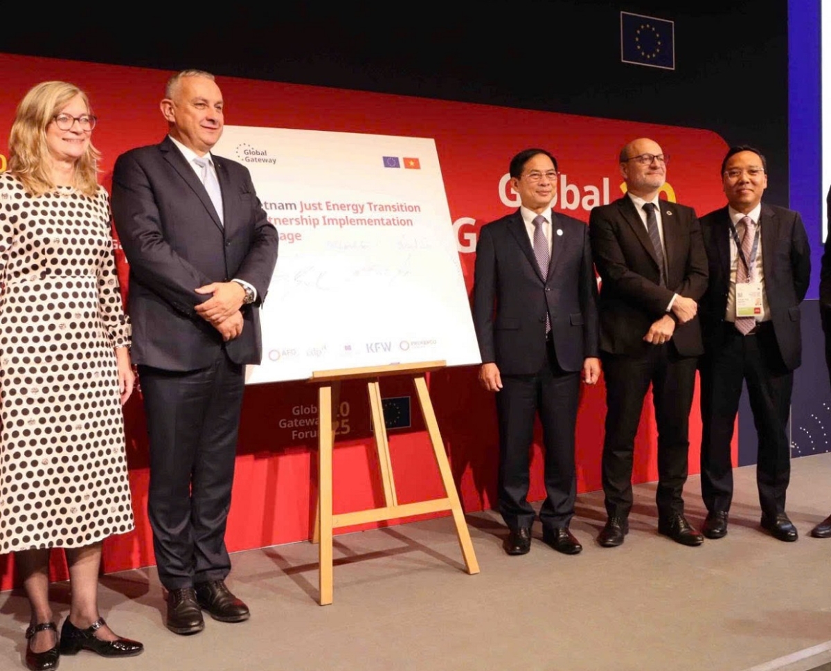 Lễ công bố gói hỗ trợ JETP 430 triệu euro cho Việt Nam. Ảnh: MOIT.