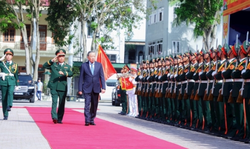 Tổng Bí thư Tô Lâm dự Lễ kỷ niệm 80 năm Ngày truyền thống Lực lượng vũ trang Quân khu 4