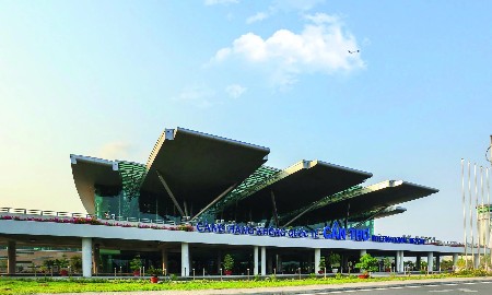 Đề xuất sớm đầu tư, nâng cấp sân bay quốc tế Cần Thơ