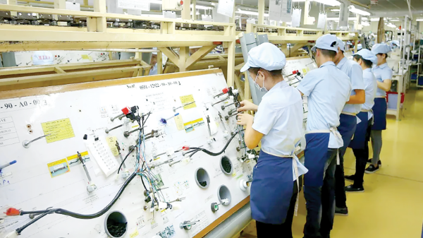 Từ kinh tế 9 tháng nhìn tới cả năm 2025