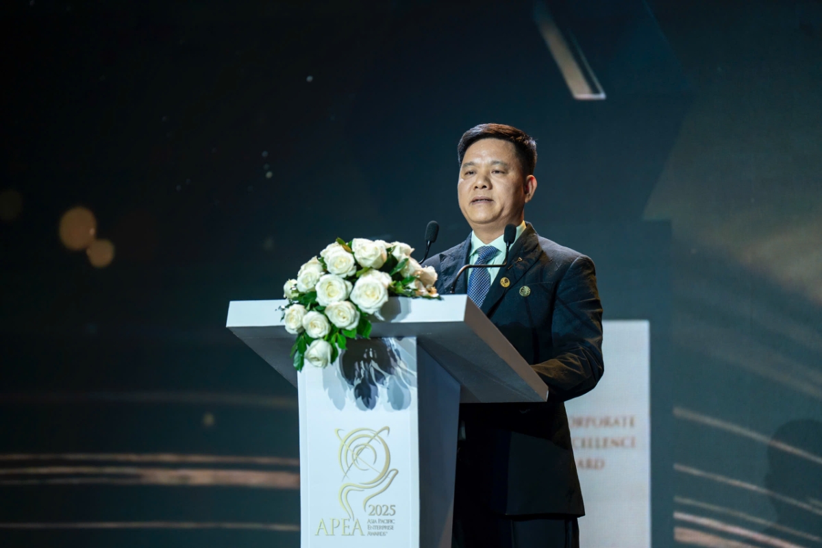 Ông Đỗ Hoàng Phương phát biểu tại lễ trao giải APEA 2025.