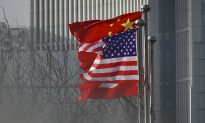 Trung Quốc phản ứng sau tuyên bố áp thuế quan 100% của Tổng thống Trump