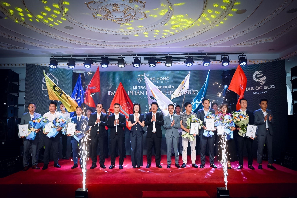 Chủ đầu tư Công ty Cổ phần Xây dựng Thương mại và Vật liệu Sông Hồng và các đại lý.