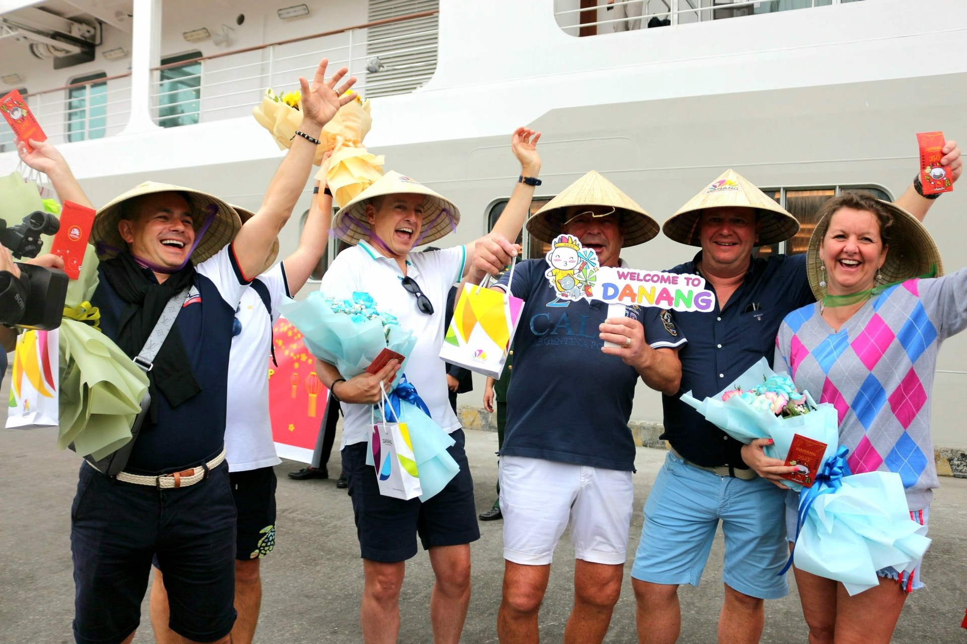 Đà Nẵng đã kết hợp với nền tảng trực tuyến thực hiện chiến dịch "Enjoy Danang".