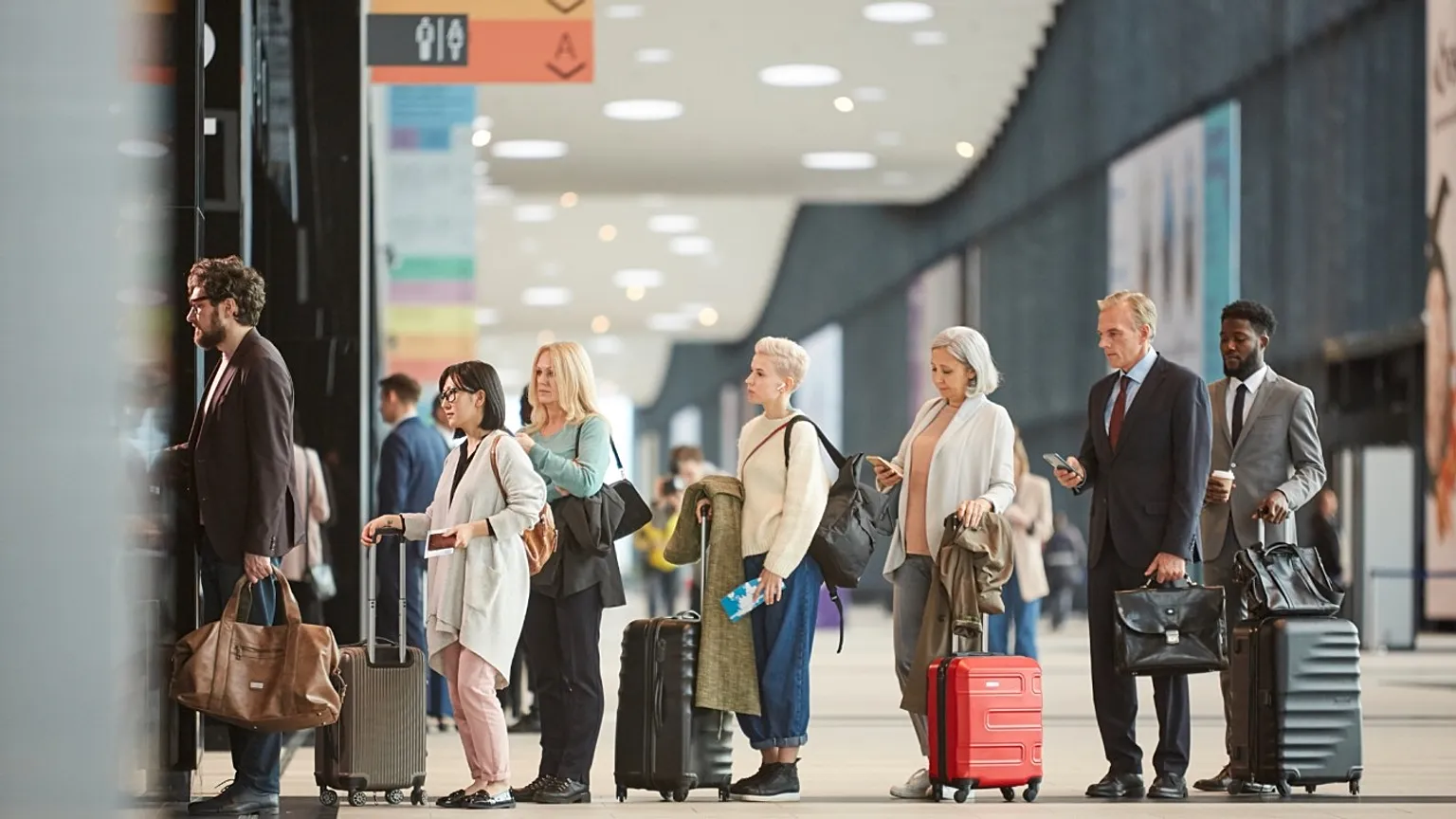 Các quốc gia trong khối Schengen tự động ghi nhận thông tin nhập cảnh và xuất cảnh bằng công nghệ sinh trắc học.  Ảnh: Euronews