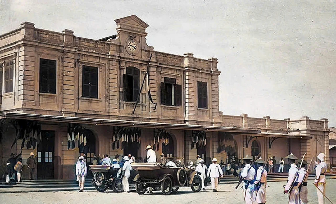 Ga Huế  là một trong các công trình kiến trúc Pháp tiêu biểu ở Huế (Ảnh: Sở Du lịch TP.Huế).