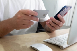Thanh toán không tiền mặt đã phổ biến ở khắp Việt Nam. Hình: Pexels