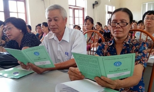 Bộ Nội vụ: Không tăng ngay tuổi nghỉ hưu lên 62 với nam, 60 với nữ