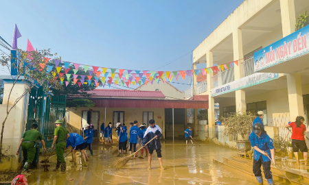 Khôi phục trường lớp sau thiên tai, không để gián đoạn giáo dục