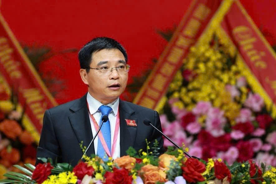 Bộ trưởng Bộ Tài chính Nguyễn Văn Thắng trình bày tham luận tại Đại hội - Ảnh: VGP/Nhật Bắc