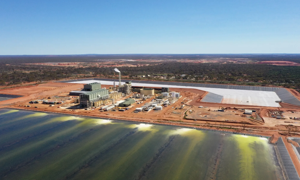 Một nhà máy chế biến đất hiếm ở Kalgoorlie, Australia - Ảnh: Bloomberg