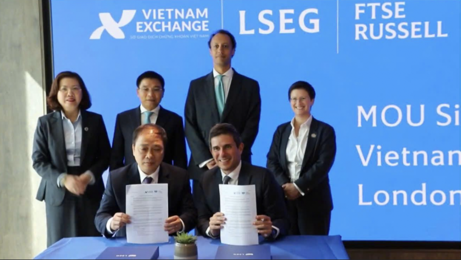 Lễ ký kết Biên bản Ghi nhớ (MOU) Ủy ban Chứng khoán với Công ty FTSE International Limited (FTSE). 