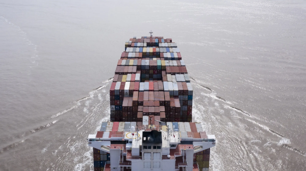 Thương chiến leo thang, kinh tế Trung Quốc càng bấp bênh