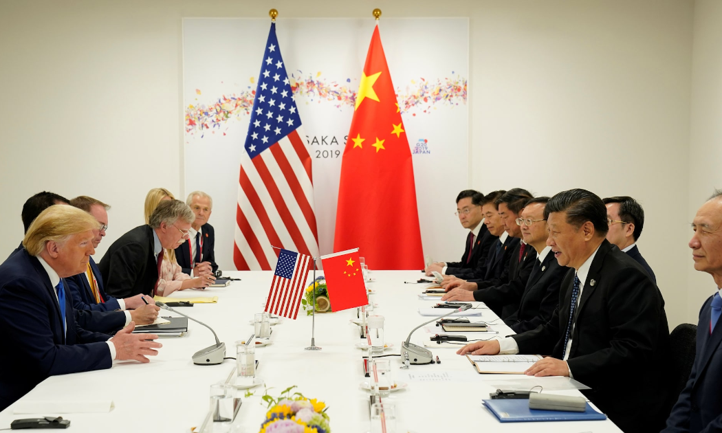 Tổng thống Mỹ Donald Trump và Chủ tịch Trung Quốc Tập Cận Bình trong cuộc gặp song phương tại hội nghị thượng đỉnh các nhà lãnh đạo G20 tại Osaka, Nhật Bản, ngày 29/6/2019 - Ảnh: Reuters