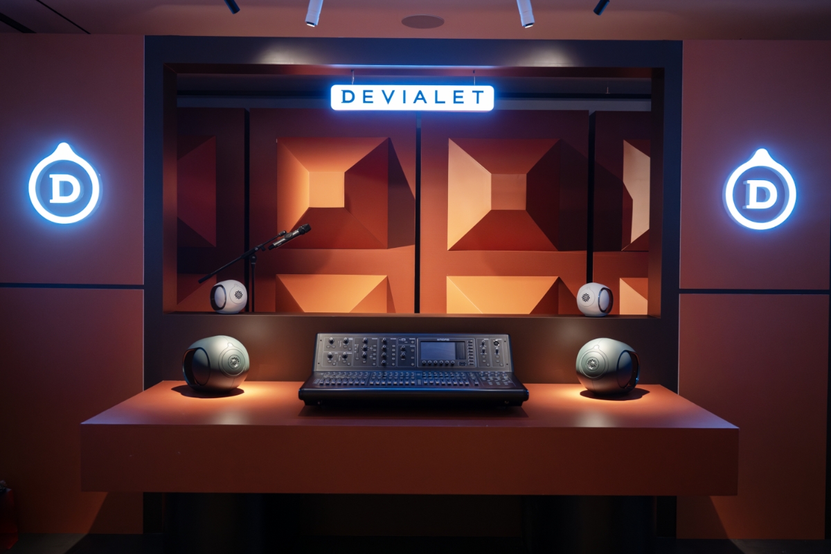 Dòng loa cao cấp Phantom Ultimate mới được ra mắt.