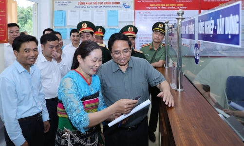 Thủ tướng Phạm Minh Chính kiểm tra công tác giải quyết thủ tục hành chính tại xã biên giới Bát Mọt