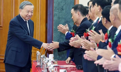 Tổng Bí thư Tô Lâm gặp mặt đại biểu nông dân Việt Nam xuất sắc, Nhà khoa học của nhà nông năm 2025