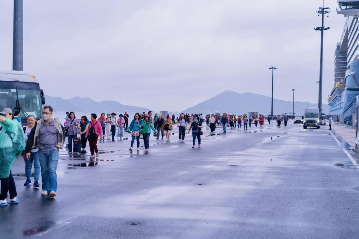 Tàu biển Spectrum of The Seas trong lần cập bến Khánh Hòa.