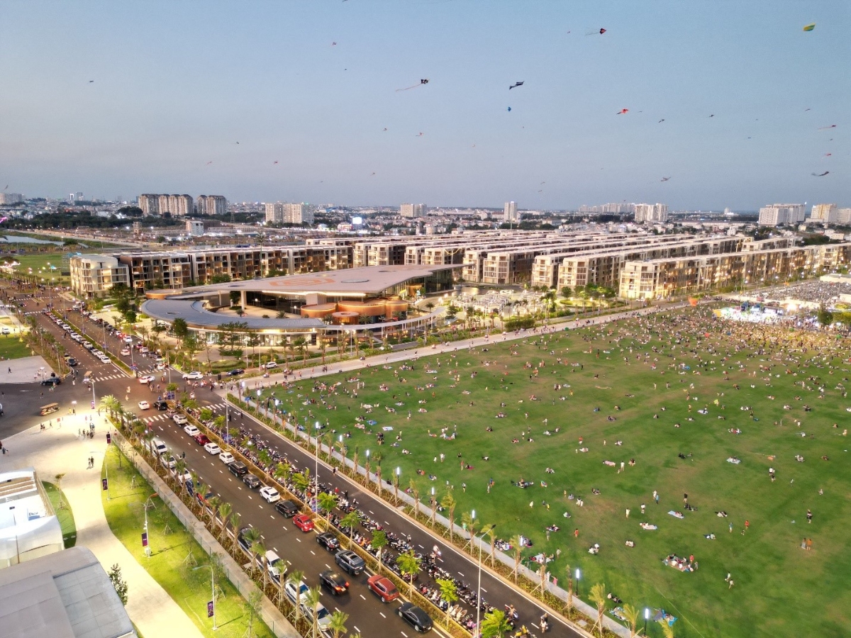 The Global City hội tụ sức sống đô thị và sức bật hạ tầng; ngay tháng 10 này, Masterise Homes sẽ giới thiệu phân khu cao tầng mới nhất tại trung tâm khu đô thị đến thị trường.