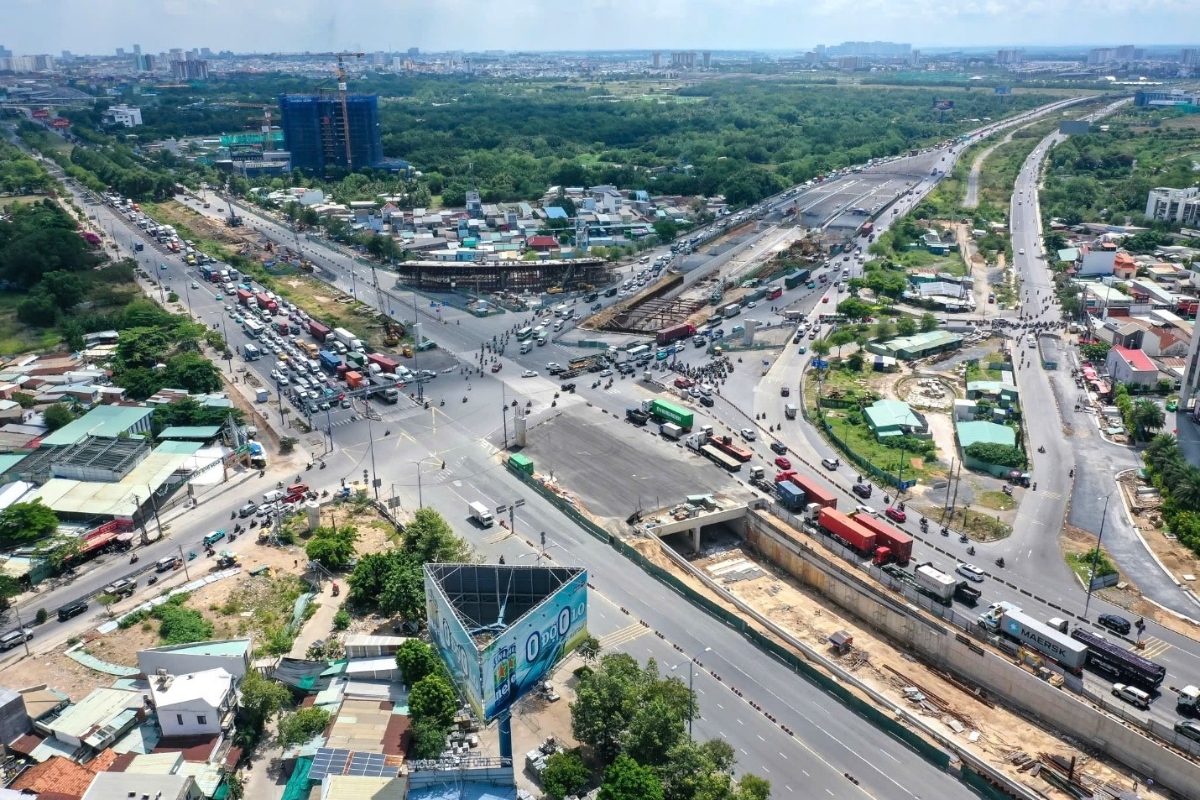 Nút giao An Phú đang được đẩy nhanh tiến độ để sớm hoàn thành trong năm 2026.